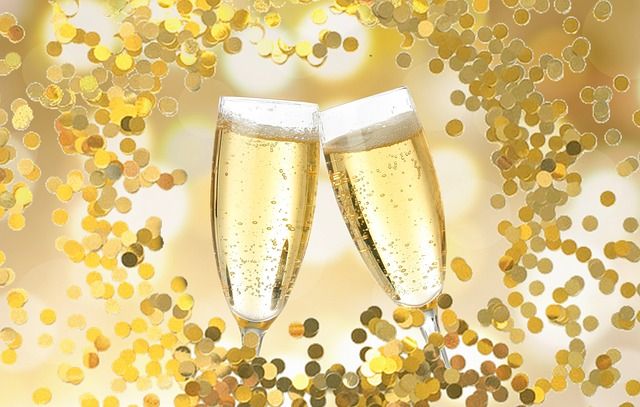 Gold New Year's Eve Champagne Glasses